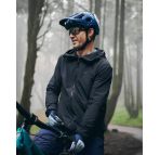 POC M'S TRANSCEND JACKET MED BLACK chez vélo horizon port gratuit à partir de 300€